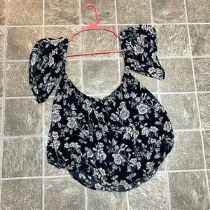 American Eagle Floral Off the Shoulder Top